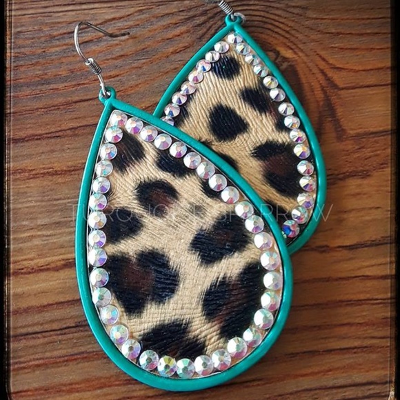 Turquoise Leopard Teardrop Earrings - Picture 1 of 1